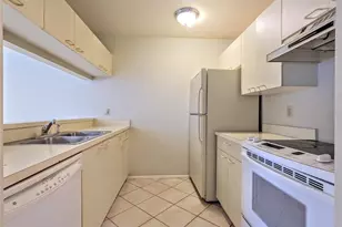 3848 59th Ave W, Bradenton, FL 34210 - Photo 7