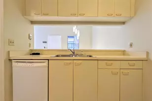 3848 59th Ave W, Bradenton, FL 34210 - Photo 9