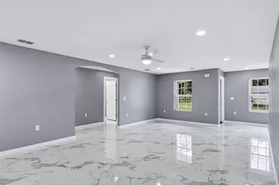 1615 31st Avenue E, Bradenton, FL 34208 - Photo 11