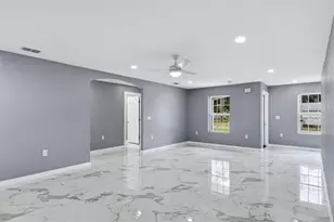 1615 31st Ave E, Bradenton, FL 34208 - Photo 11