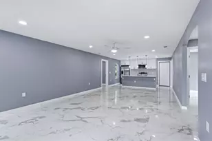 1615 31st Ave E, Bradenton, FL 34208 - Photo 15