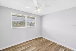 2112 Hopkins Dr W, Bradenton, FL 34207 - Photo 13