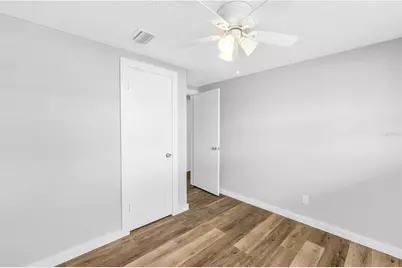 2112 Hopkins Drive W, Bradenton, FL 34207 - Photo 11