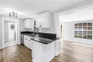 2112 Hopkins Dr W, Bradenton, FL 34207 - Photo 7