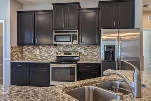 3129 Oriole Dr, Sarasota, FL 34243 - Photo 7