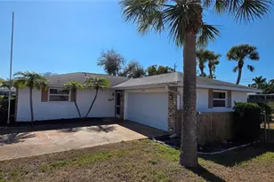2260 Sandlewood Dr, Venice, FL 34293 - Photo 3