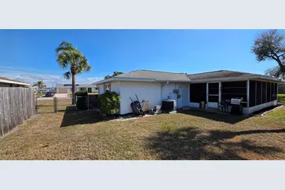 2260 Sandlewood Drive, Venice, FL 34293 - Photo 11