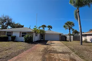 2260 Sandlewood Dr, Venice, FL 34293 - Photo 5