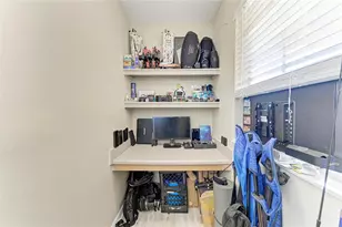 1130 Villagio Cir, Sarasota, FL 34237 - Photo 23