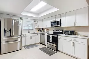 1014 Indian Oaks E, Daytona Beach, FL 32117 - Photo 7