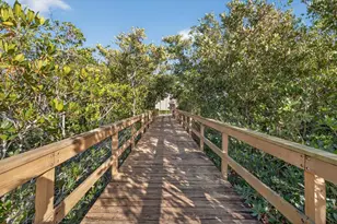 719 Misty Pond Ct, Bradenton, FL 34212 - Photo 35