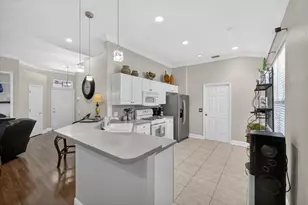 719 Misty Pond Ct, Bradenton, FL 34212 - Photo 5