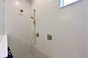 978 Crosswind Ave, Sarasota, FL 34240 - Photo 23