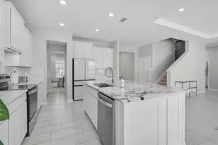 5715 Woodland Sage Dr, Sarasota, FL 34238 - Photo 9