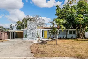 3427 Barstow St, Sarasota, FL 34235 - Photo 1