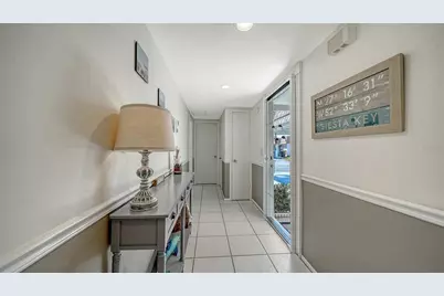 2721 Riverbluff Place #V-50, Sarasota, FL 34231 - Photo 3