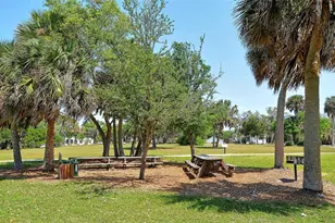 2721 Riverbluff Pl, Sarasota, FL 34231 - Photo 63