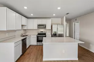 17938 Wheat Stack Ct, Parrish, FL 34219 - Photo 5