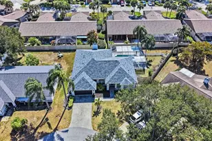 4822 Hamlets Grv Dr, Sarasota, FL 34235 - Photo 47