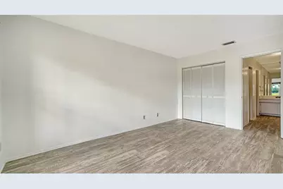 7880 Palm Aire Lane #203, Sarasota, FL 34243 - Photo 25