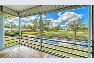 7880 Palm Aire Lane #203, Sarasota, FL 34243 - Photo 9