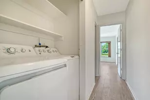 7880 Palm Aire Ln, Sarasota, FL 34243 - Photo 35