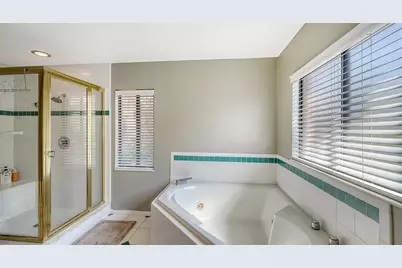 3131 Bayou Sound, Longboat Key, FL 34228 - Photo 27
