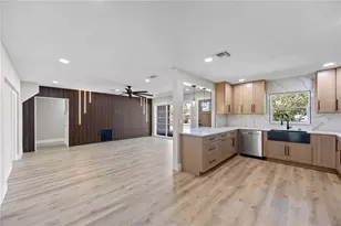 2770 Wood St, Sarasota, FL 34237 - Photo 3