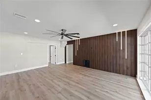 2770 Wood St, Sarasota, FL 34237 - Photo 15