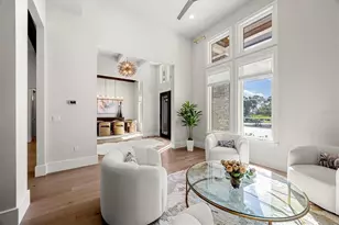 3927 Founders Club Dr, Sarasota, FL 34240 - Photo 13