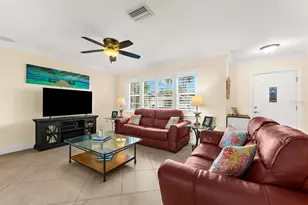 5723 1st Ave Dr W, Bradenton, FL 34209 - Photo 3