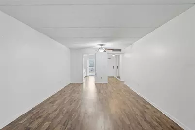 4435 1st Street NE #205, Saint Petersburg, FL 33703 - Photo 7