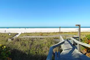 1350 Siesta Bayside Dr, Sarasota, FL 34242 - Photo 43