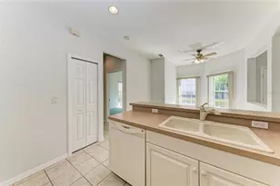 1826 San Silvestro Dr, Venice, FL 34285 - Photo 15