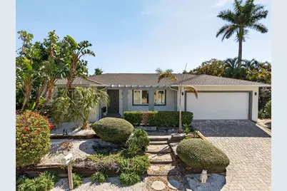 550 De Narvaez Drive, Longboat Key, FL 34228 - Photo 1