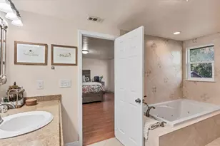 5237 Turtle Creek Ln, Sarasota, FL 34232 - Photo 19