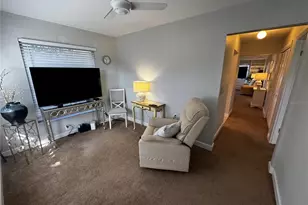 1335 Glendale Cir W, Sarasota, FL 34232 - Photo 17