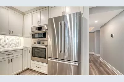 5780 Midnight Pass Road #110, Sarasota, FL 34242 - Photo 5