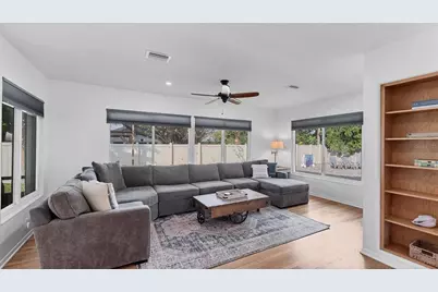 2411 Valencia Drive, Sarasota, FL 34239 - Photo 21