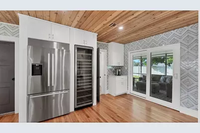 2411 Valencia Drive, Sarasota, FL 34239 - Photo 17