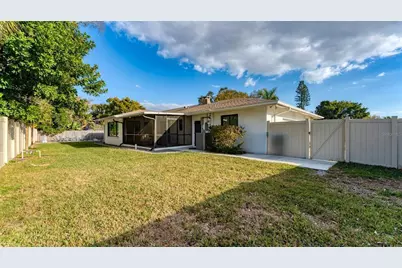 2411 Valencia Drive, Sarasota, FL 34239 - Photo 39