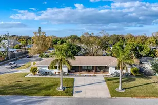 2411 Valencia Dr, Sarasota, FL 34239 - Photo 57