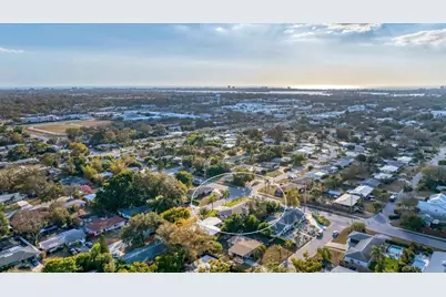 2411 Valencia Drive, Sarasota, FL 34239 - Photo 49