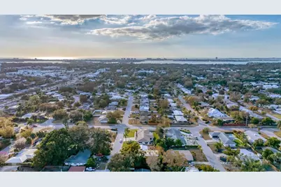 2411 Valencia Drive, Sarasota, FL 34239 - Photo 53