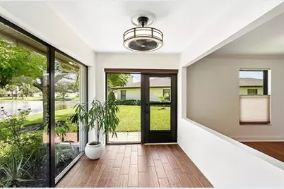 3639 Muirfield Drive #3A, Sarasota, FL 34238 - Photo 9