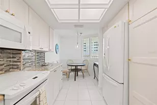 5880 Midnight Pass Rd, Sarasota, FL 34242 - Photo 11