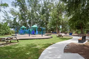 1770 Benjamin Franklin Dr, Sarasota, FL 34236 - Photo 91