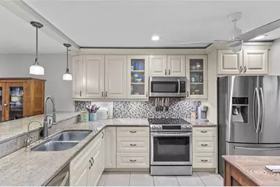 1508 Pelican Cove Road #132, Sarasota, FL 34231 - Photo 3