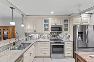 1508 Pelican Cove Rd, Sarasota, FL 34231 - Photo 3