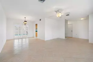 8219 Timber Lake Ln, Sarasota, FL 34243 - Photo 15